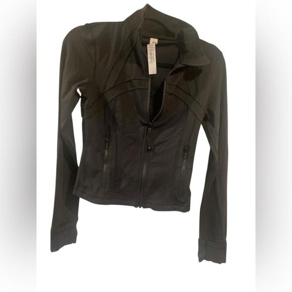 NWT Lululemon defined cropped jacket BLACK Size:6 - Picture 4 of 5